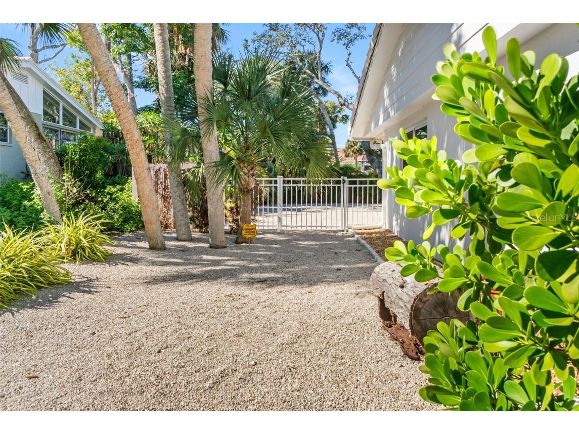 630 Venice Lane Sarasota FL 34242 A4669940 image56