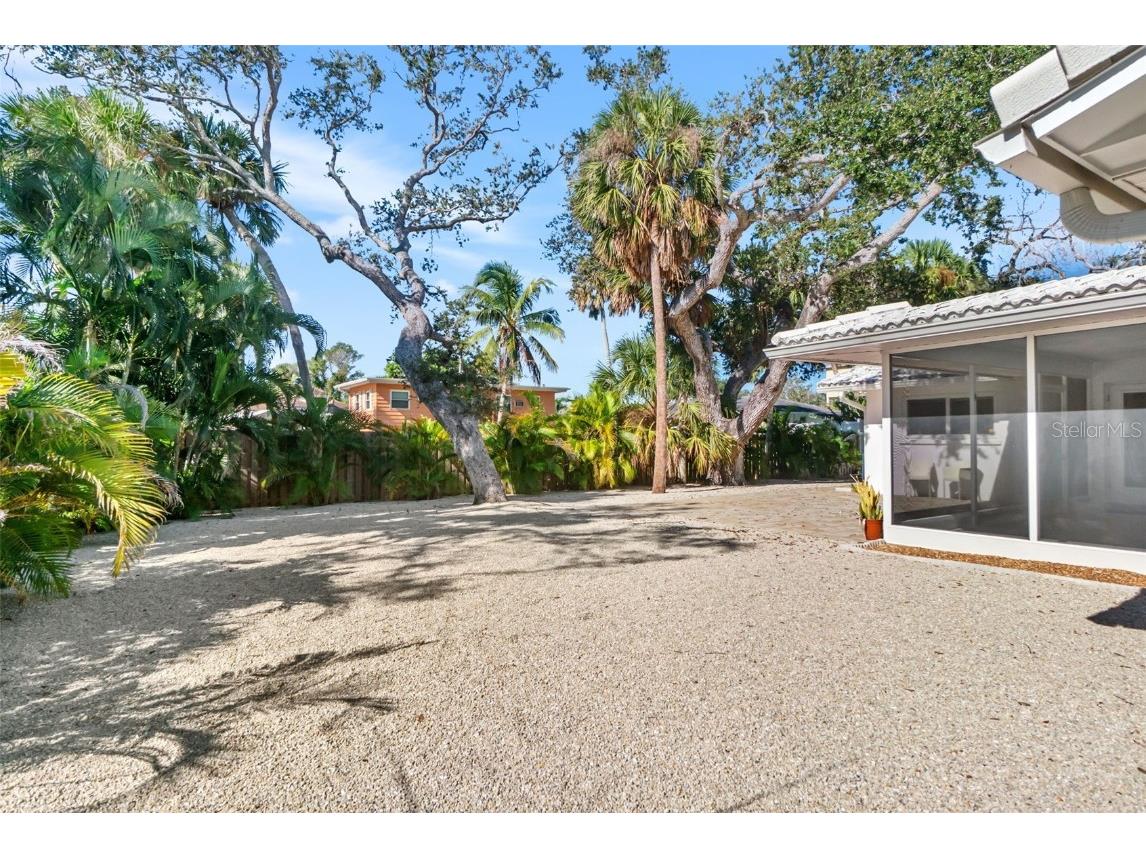 630 Venice Lane Sarasota FL 34242 A4669940 image57