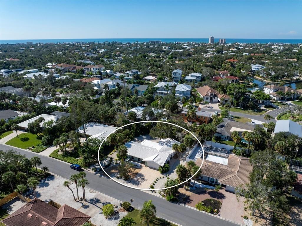 630 Venice Lane Sarasota FL 34242 A4669940 image63