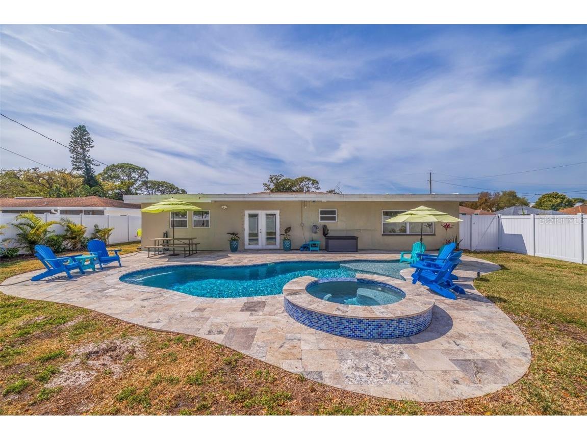 6300 30th Street S Saint Petersburg FL 33712 U8232810 image1