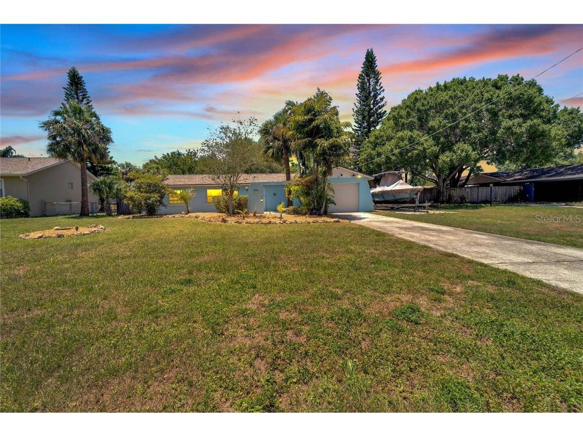 6300 Fairway Boulevard Apollo Beach FL 33572 T3446491 image1