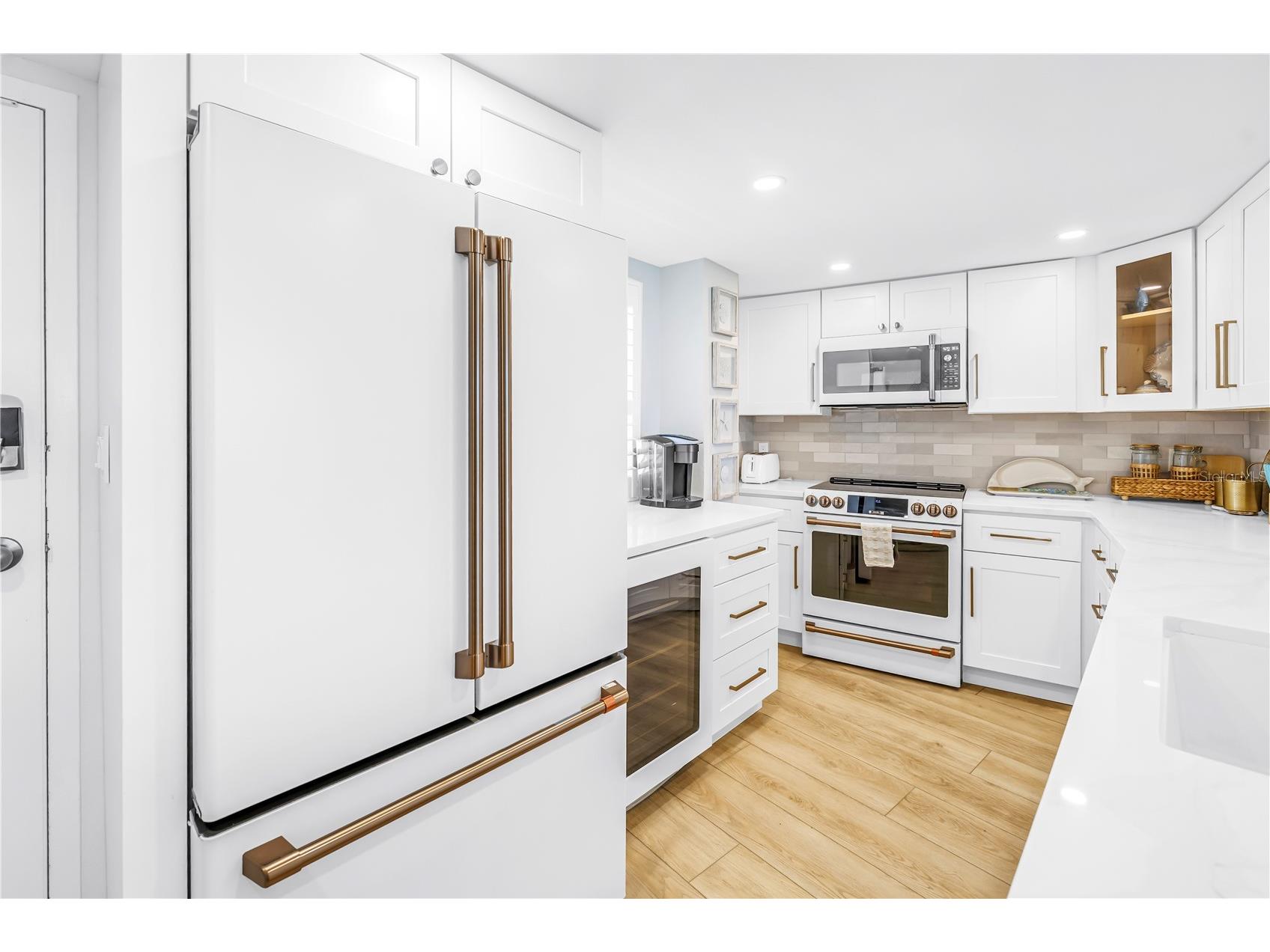 6300 Midnight Pass Road #702 Sarasota FL 34242 - GULF OF MEXICO A4692155 image16