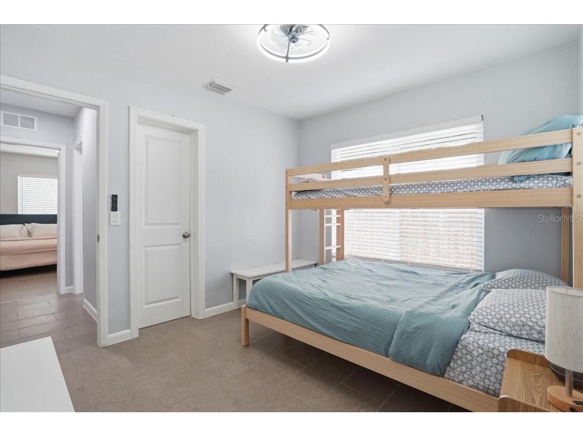 6301 11th Avenue S Gulfport FL 33707 TB8508454 image16