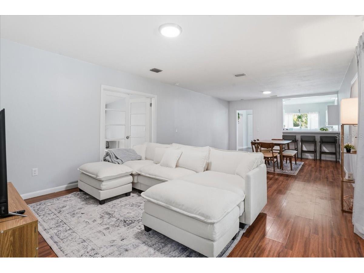 6301 11th Avenue S Gulfport FL 33707 TB8508454 image4