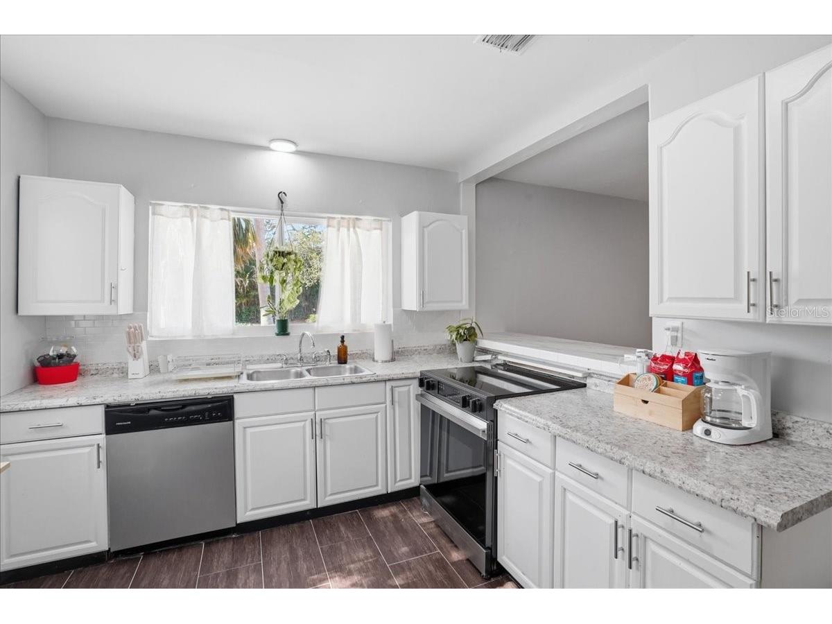 6301 11th Avenue S Gulfport FL 33707 TB8508454 image9