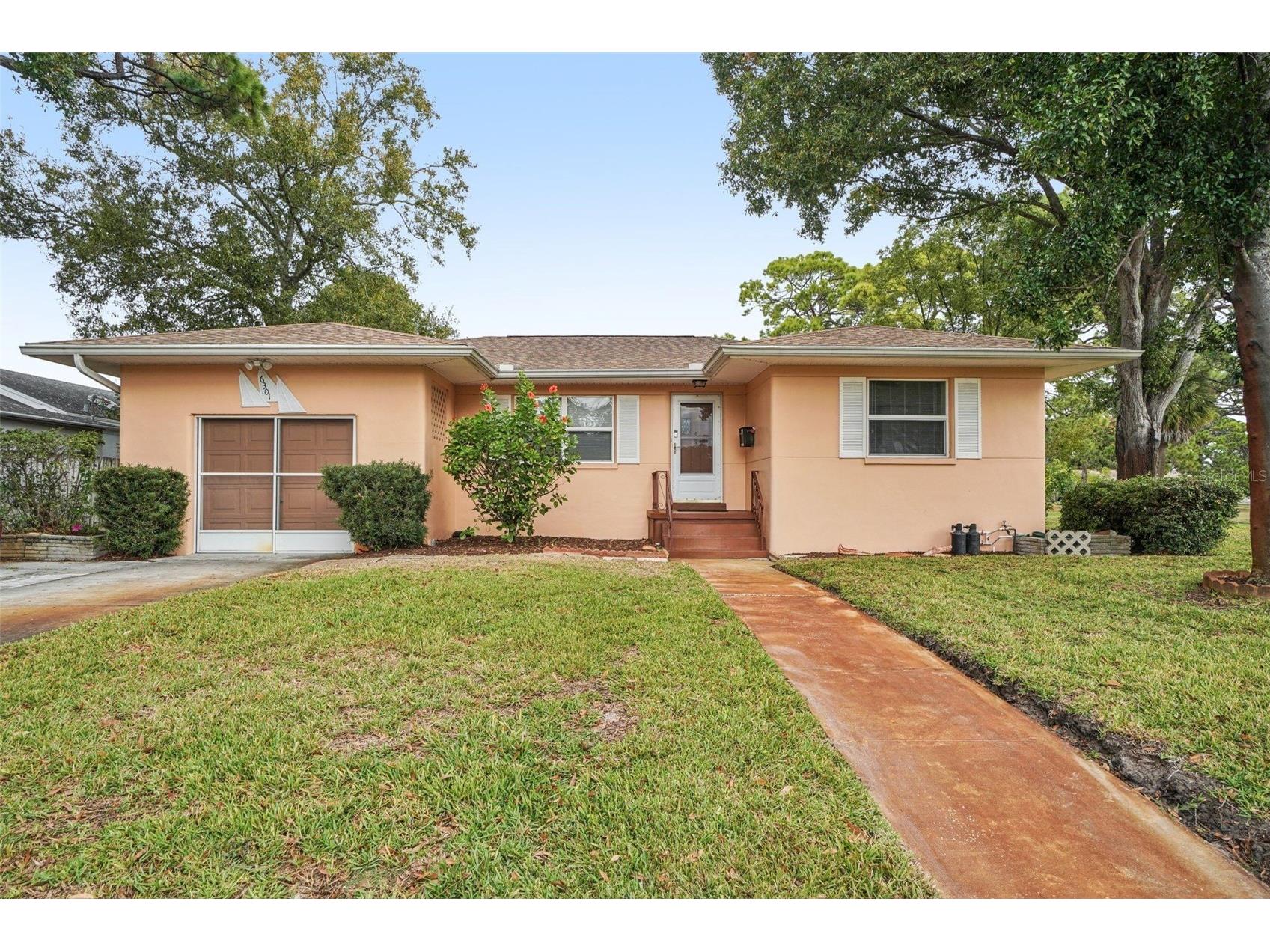 6301 7th Avenue N Saint Petersburg FL 33710 TB8462802 image1