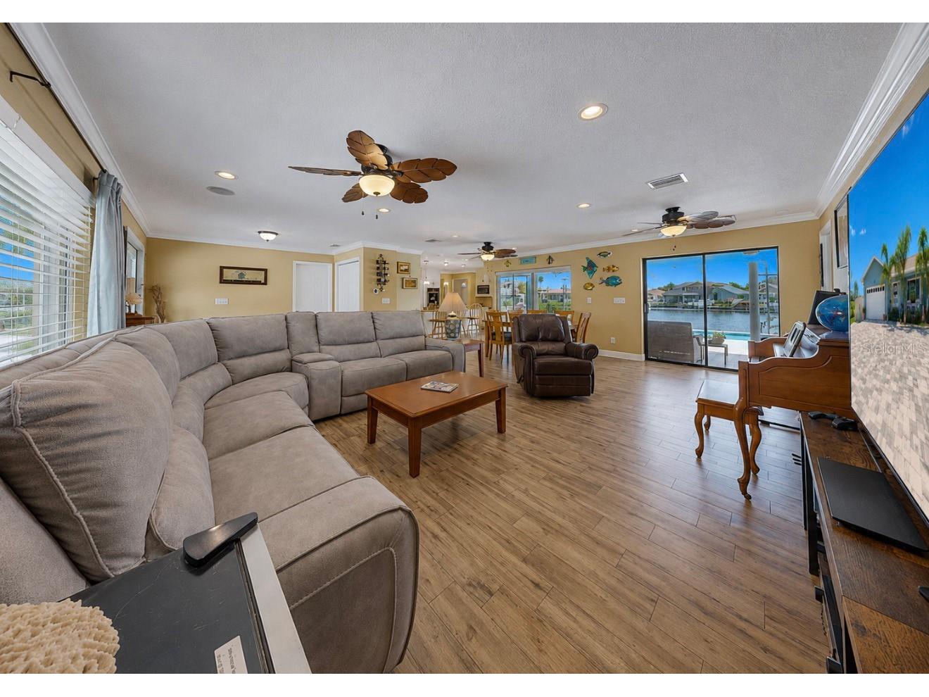 6301 Cottonwood Lane Apollo Beach FL 33572 TB8519374 image8