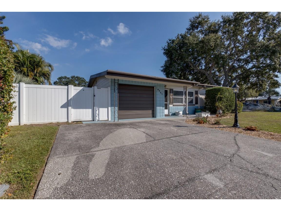 6301 Gem Lane Seminole FL 33772 TB8450706 image1