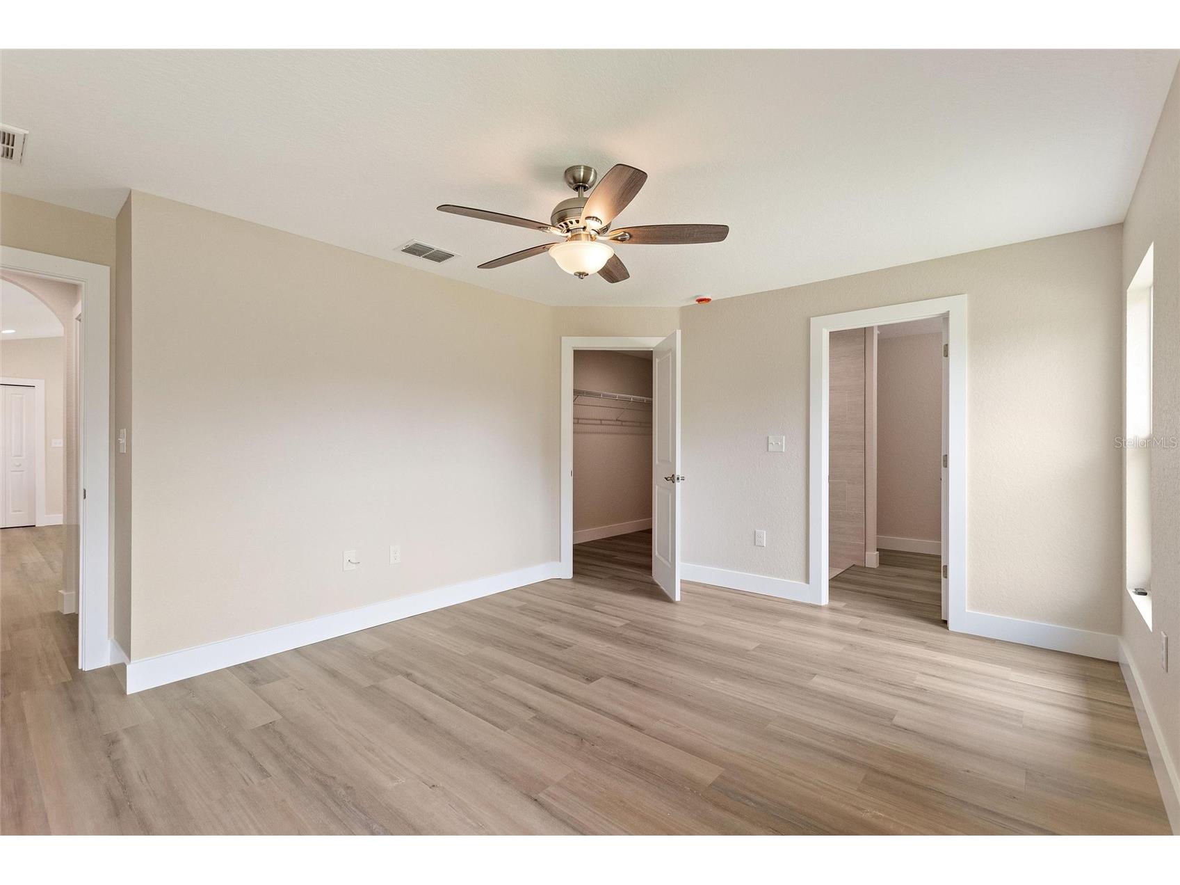6301 Red Grange Boulevard Indian Lake Estates FL 33855 - LAKE WALK IN WATER P4938505 image16