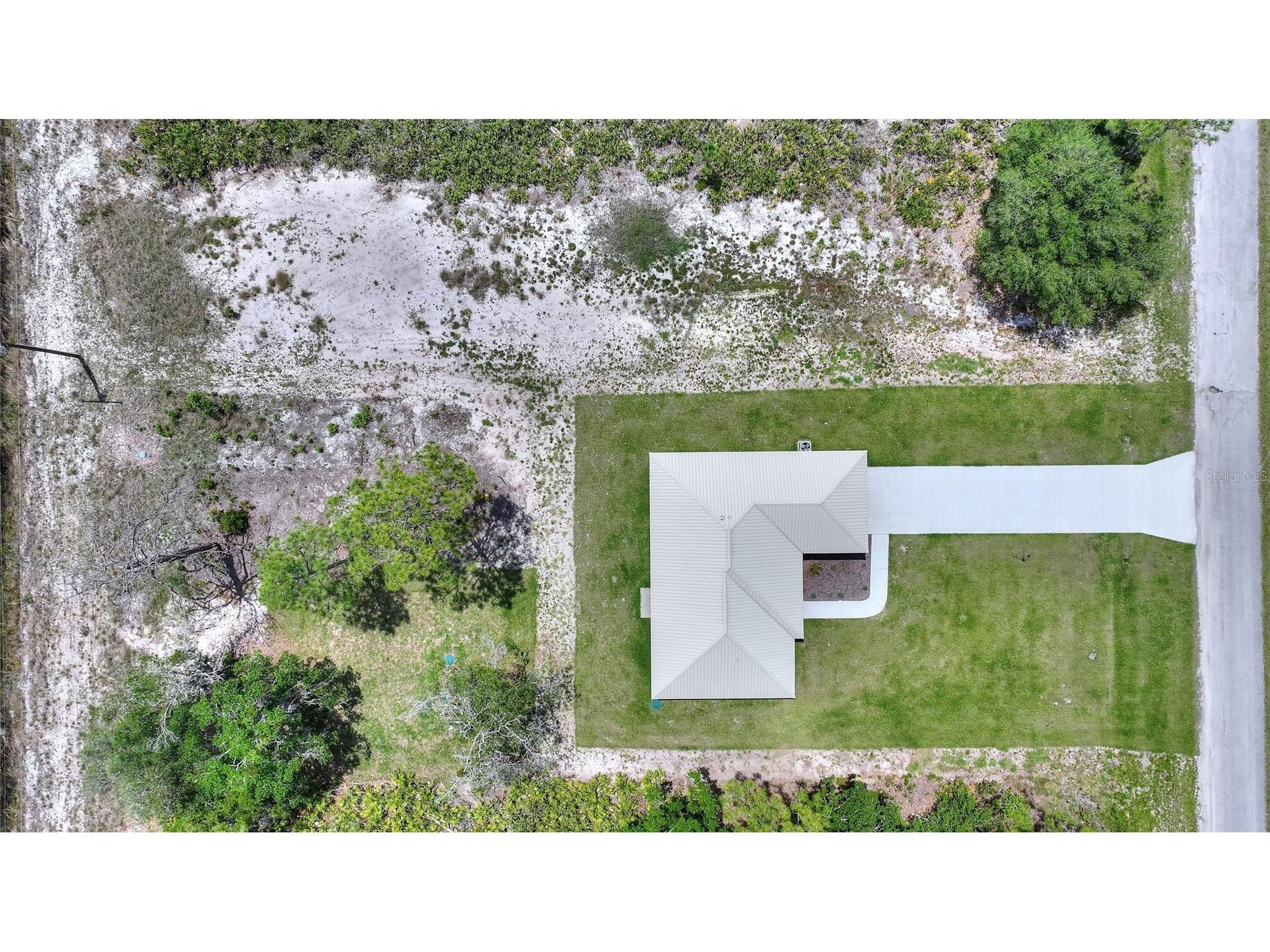 6301 Red Grange Boulevard Indian Lake Estates FL 33855 - LAKE WALK IN WATER P4938505 image33
