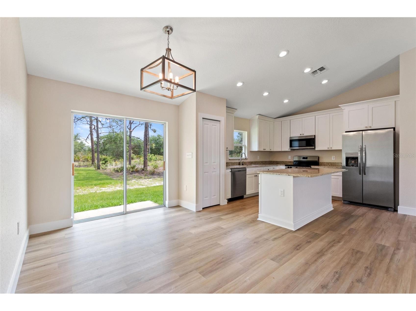 6301 Red Grange Boulevard Indian Lake Estates FL 33855 - LAKE WALK IN WATER P4938505 image5