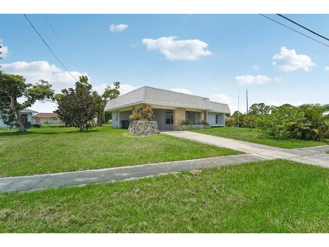 6301 Talbot Street North Port FL 34287 A4617319 image1