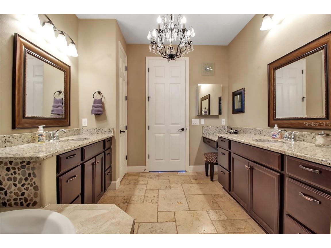 6302 Anise Drive Sarasota FL 34238 A4655257 image42