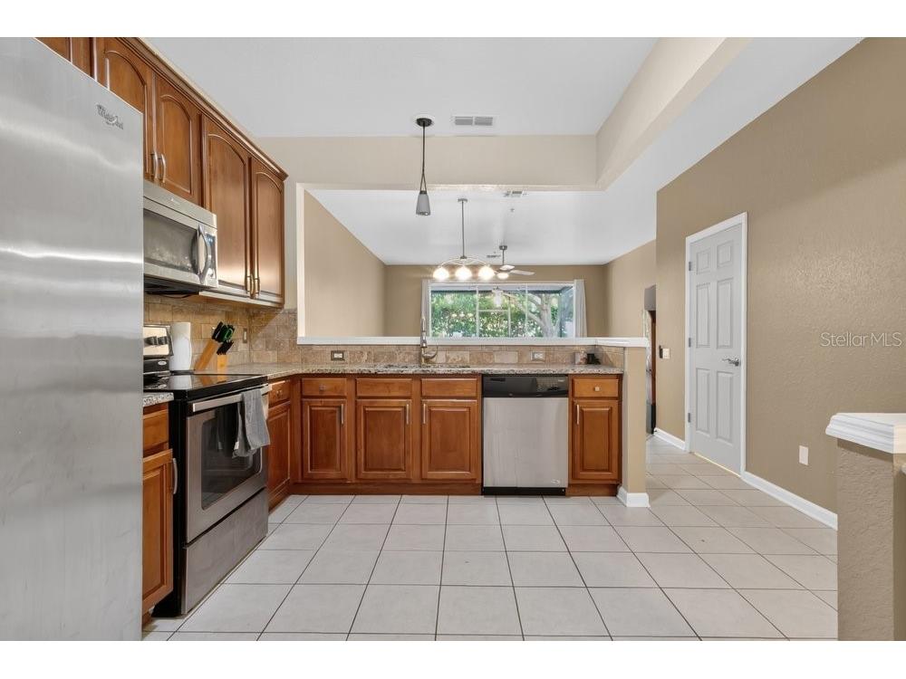 6302 Daysbrook Drive #104 Orlando FL 32835 O6410052 image8