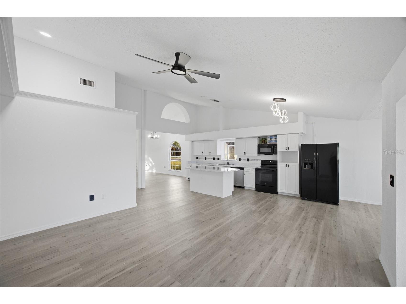 6302 Silver Oaks Drive Zephyrhills FL 33542 TB8468019 image12