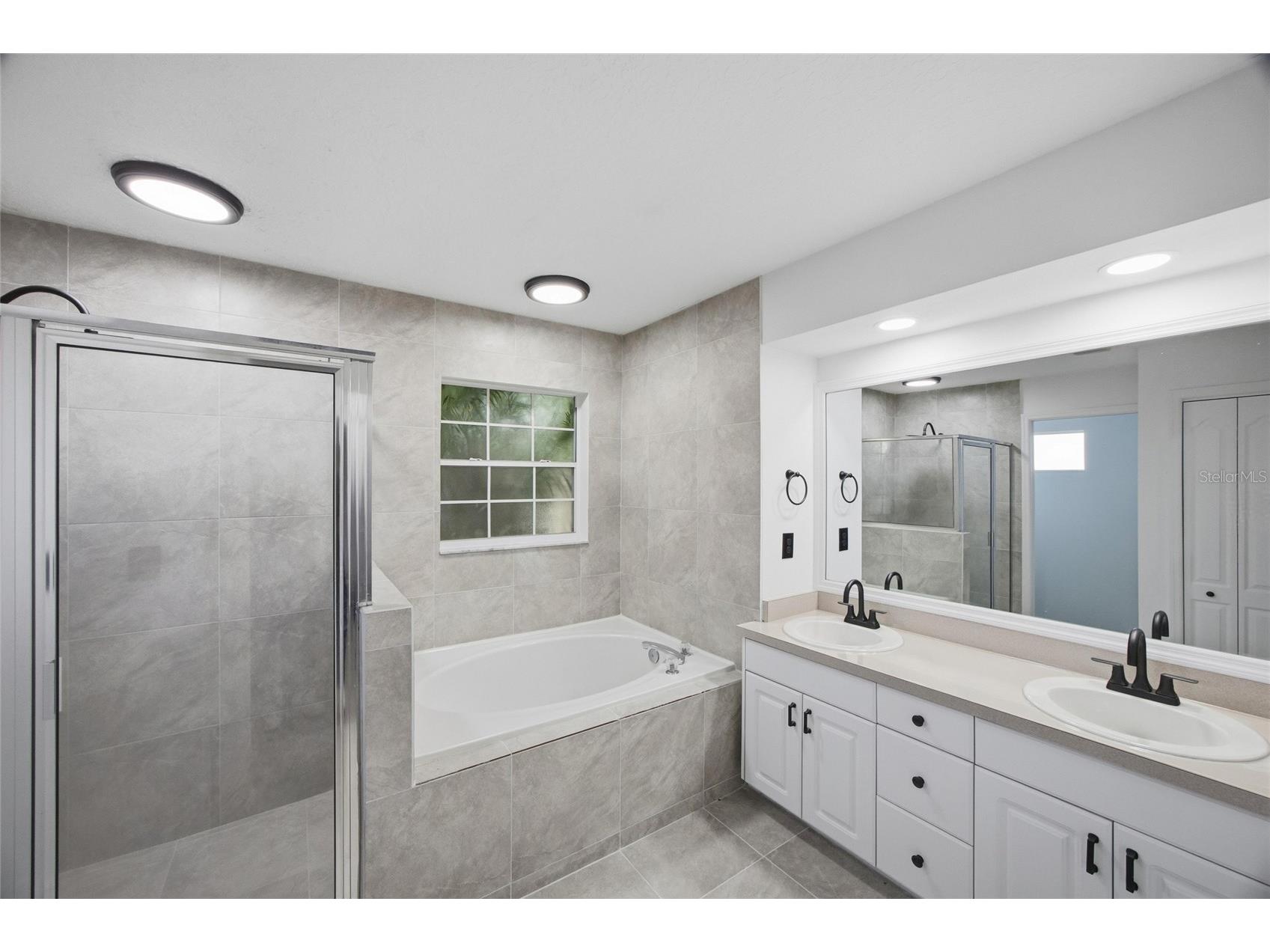 6302 Silver Oaks Drive Zephyrhills FL 33542 TB8468019 image17