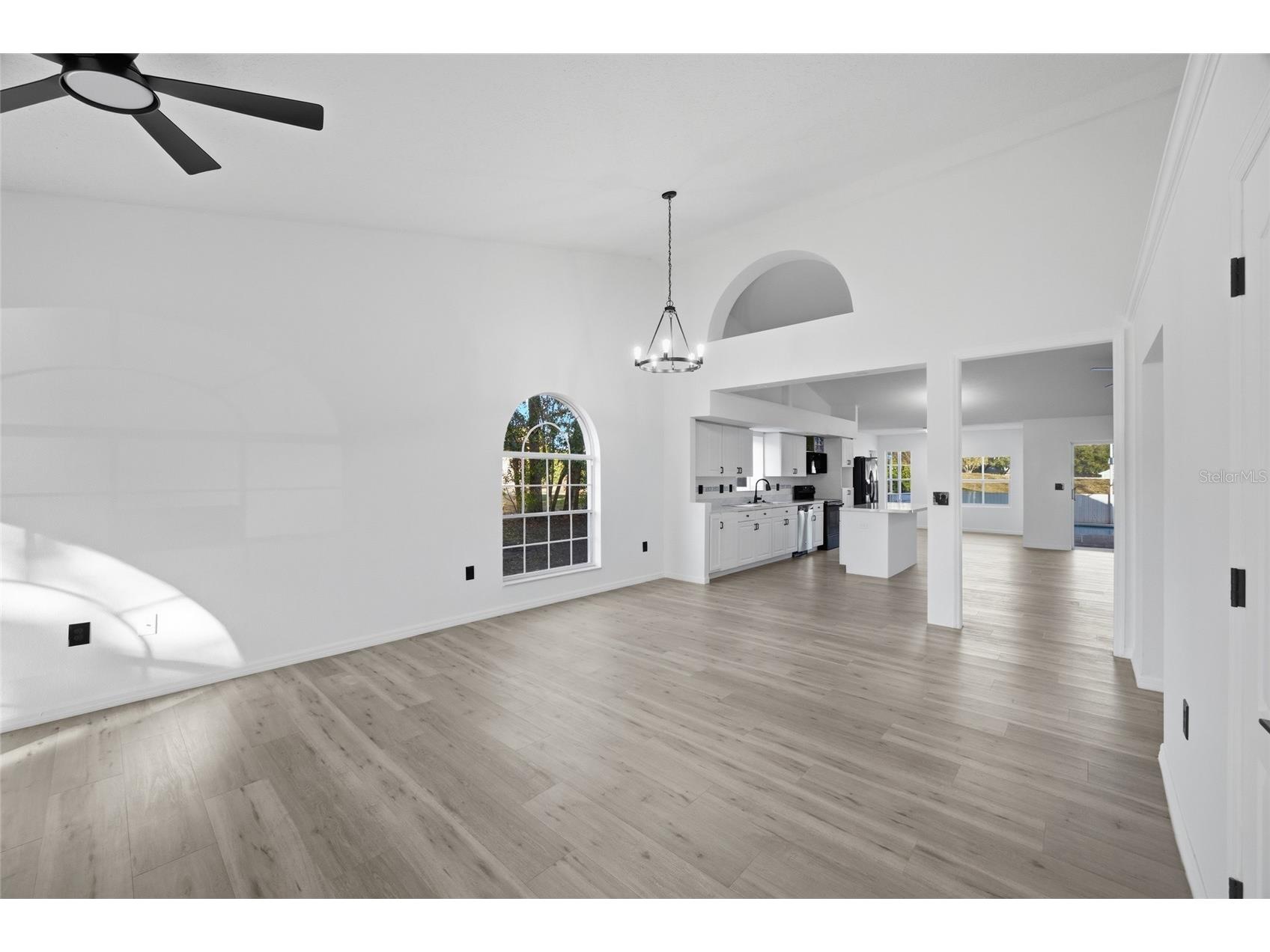 6302 Silver Oaks Drive Zephyrhills FL 33542 TB8468019 image5
