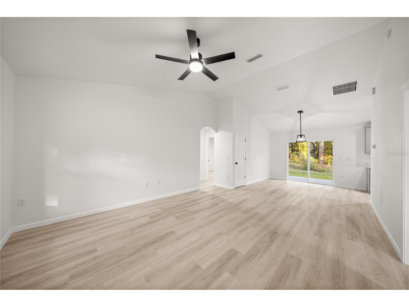 6303 NW 65th Street Ocala FL 34482 OM709640 image6