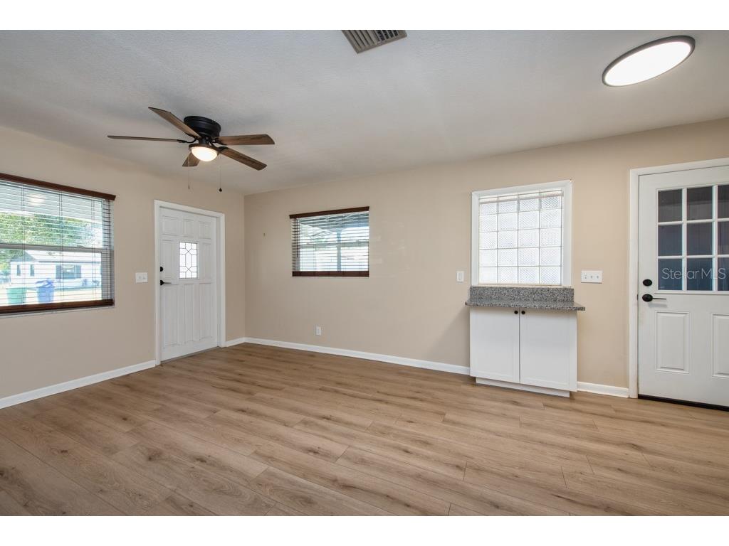 6303 S Lansdale Circle Tampa FL 33616 TB8448827 image3