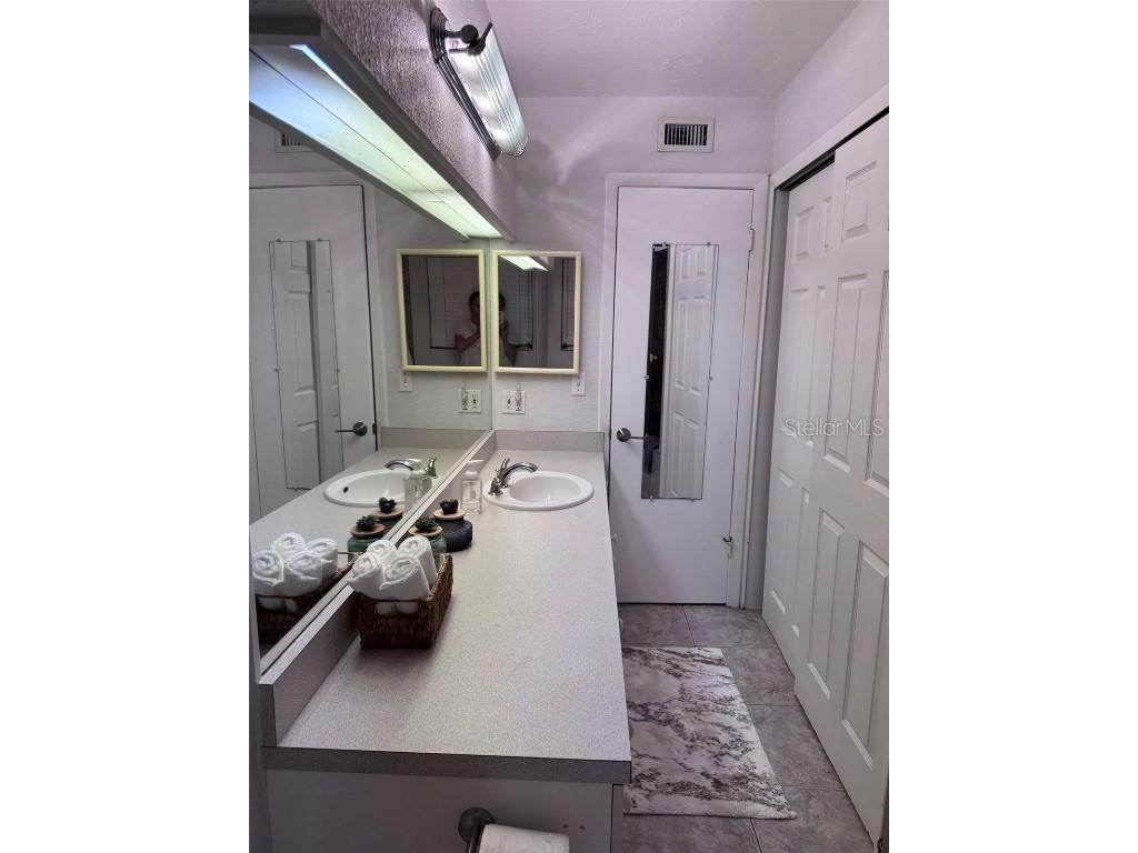 6304 Beechwood Avenue Sarasota FL 34231 A4628886 image21