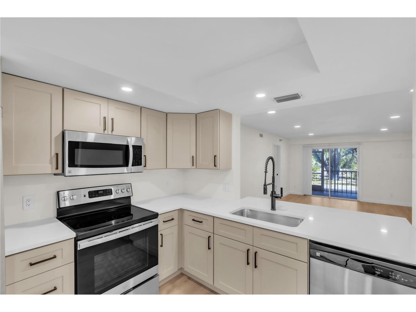 6304 Pointe West Boulevard #A107 Bradenton FL 34209 A4682293 image2