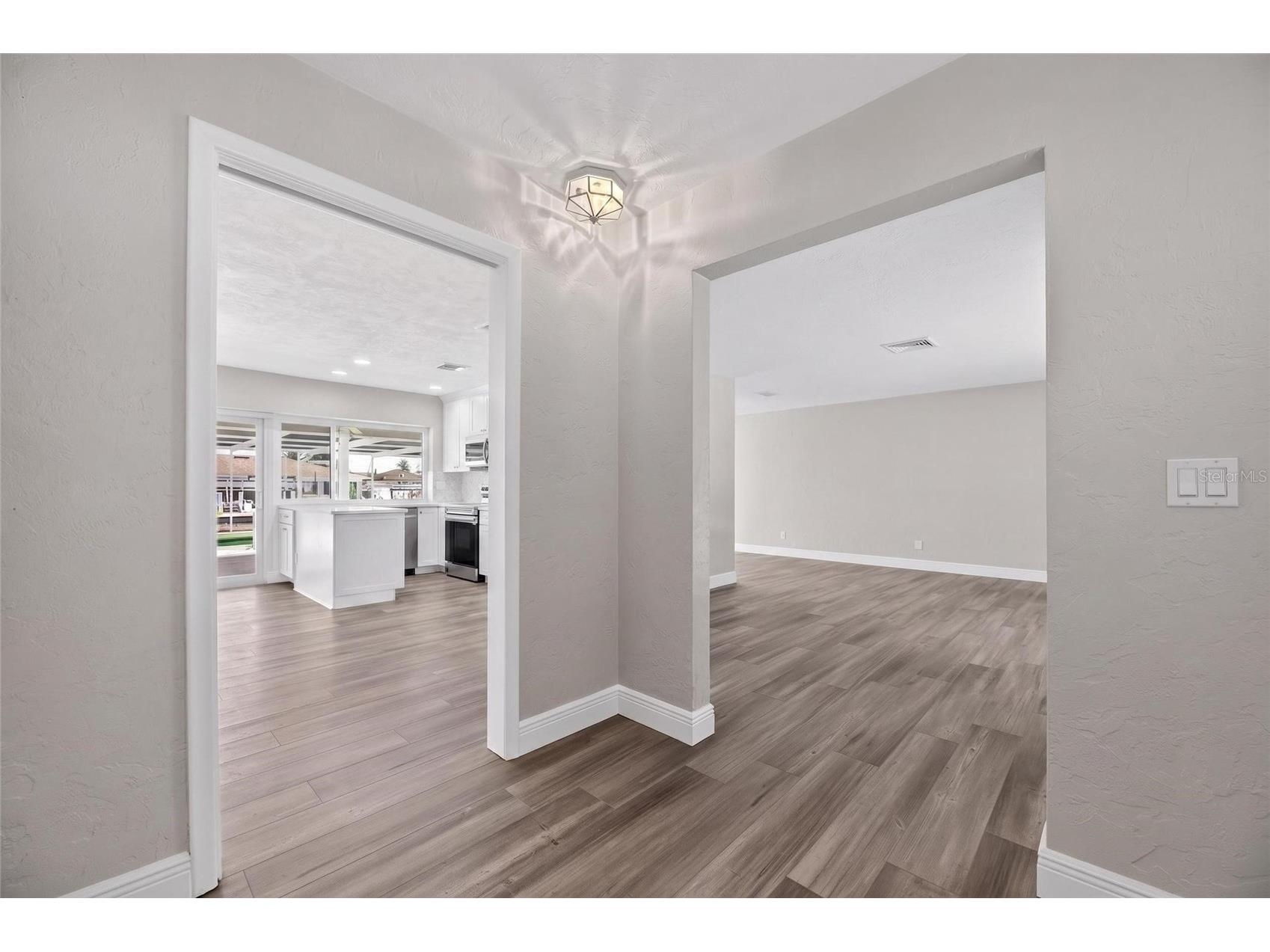 6305 Cottonwood Lane Apollo Beach FL 33572 TB8506450 image9
