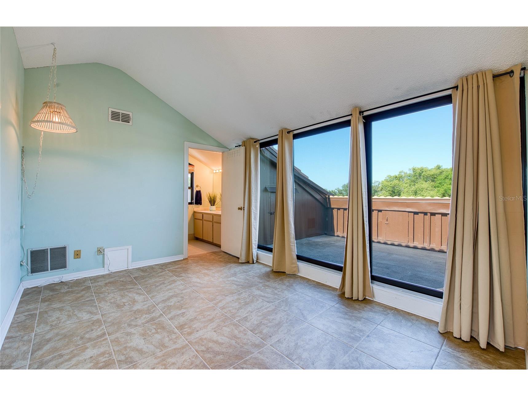 6305 Pelican Creek Crossing #D Saint Petersburg FL 33707 TB8503119 image36