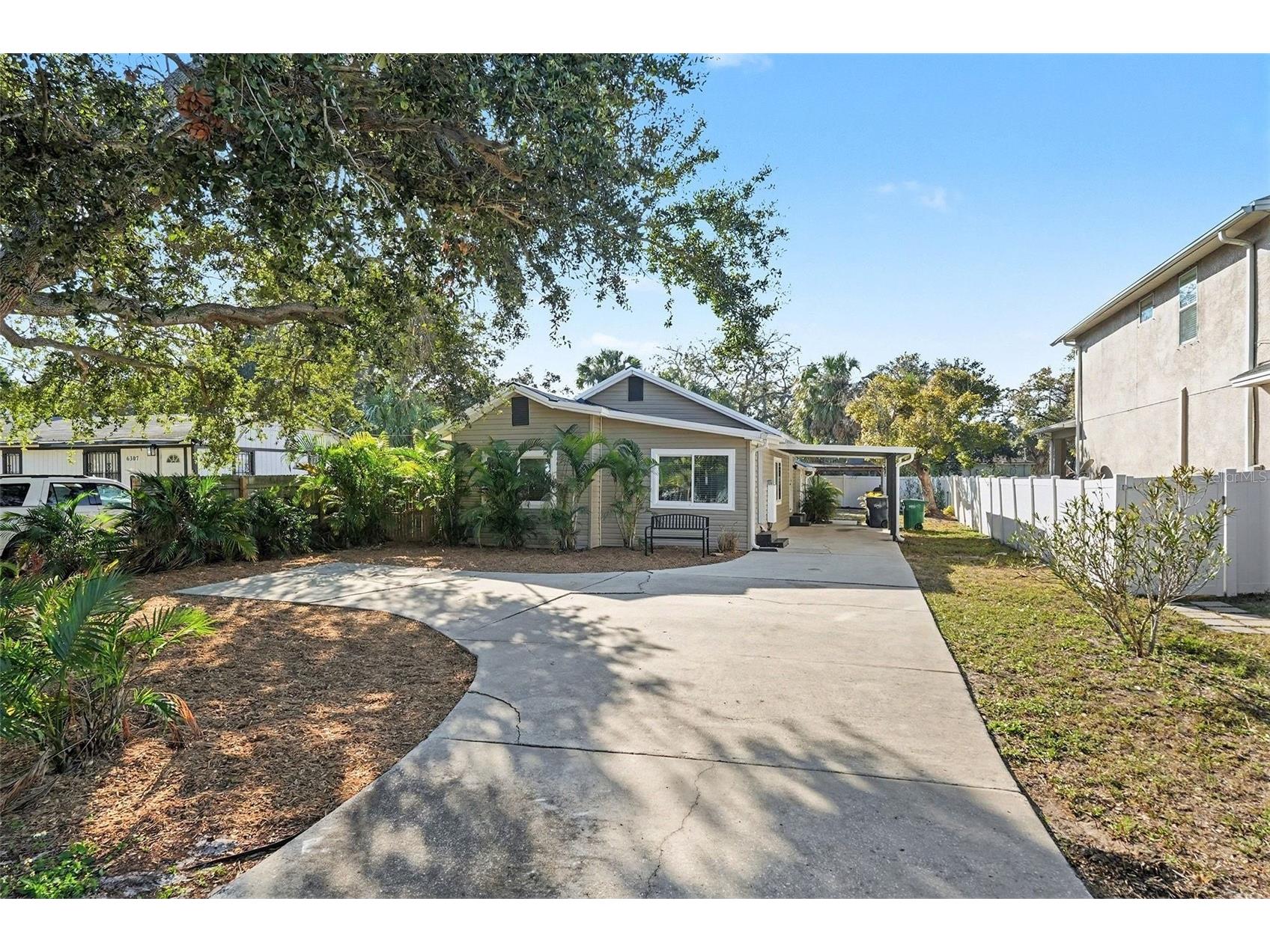 6305 S Macdill Avenue Tampa FL 33611 TB8491622 image1