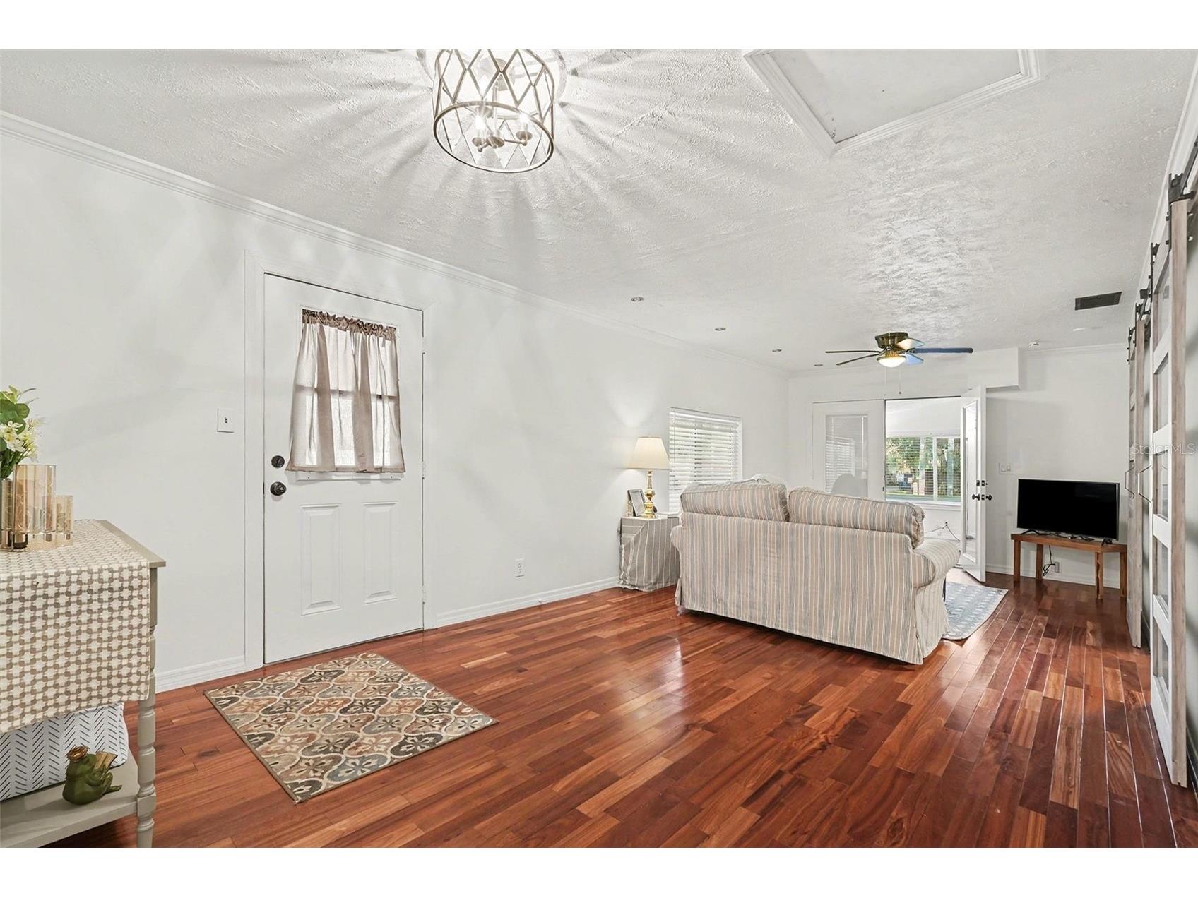 6305 S Macdill Avenue Tampa FL 33611 TB8491622 image10