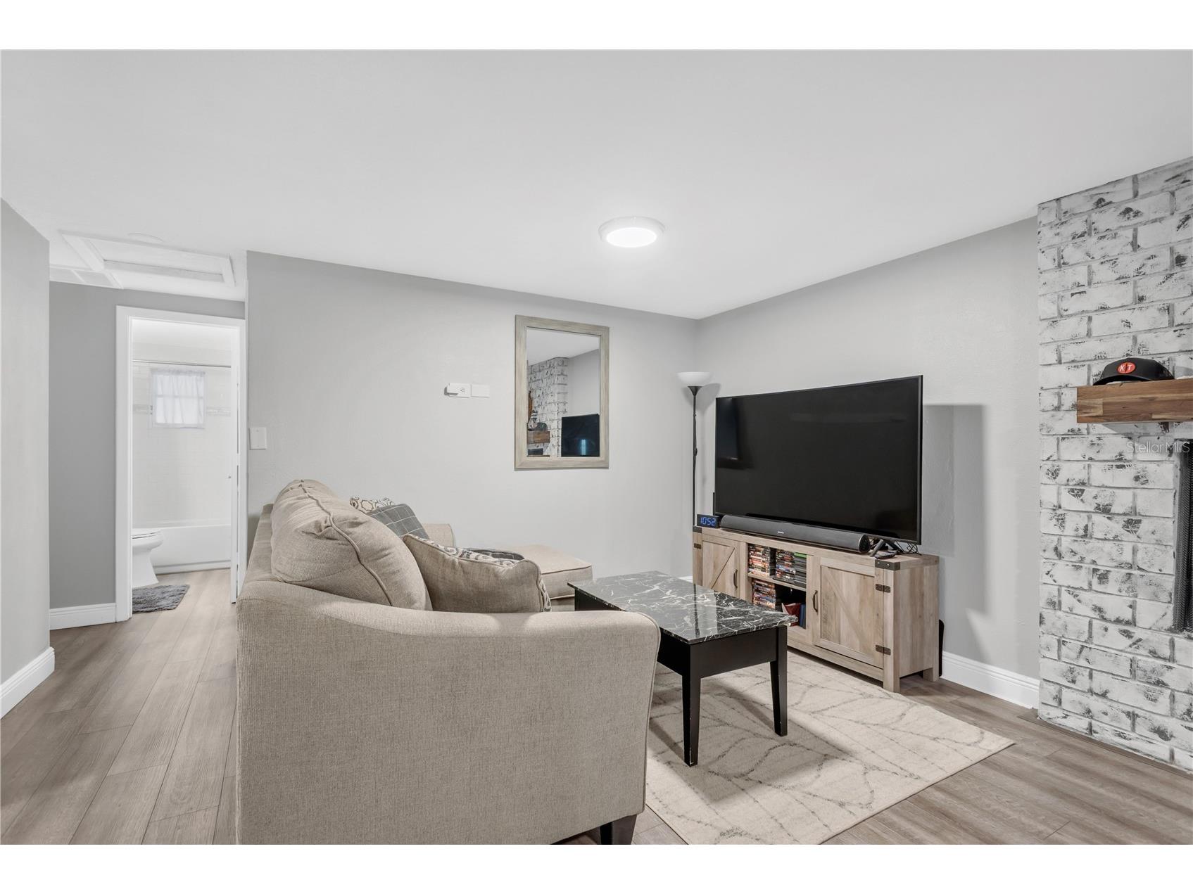 6305 S Selbourne Avenue Tampa FL 33611 TB8487194 image15