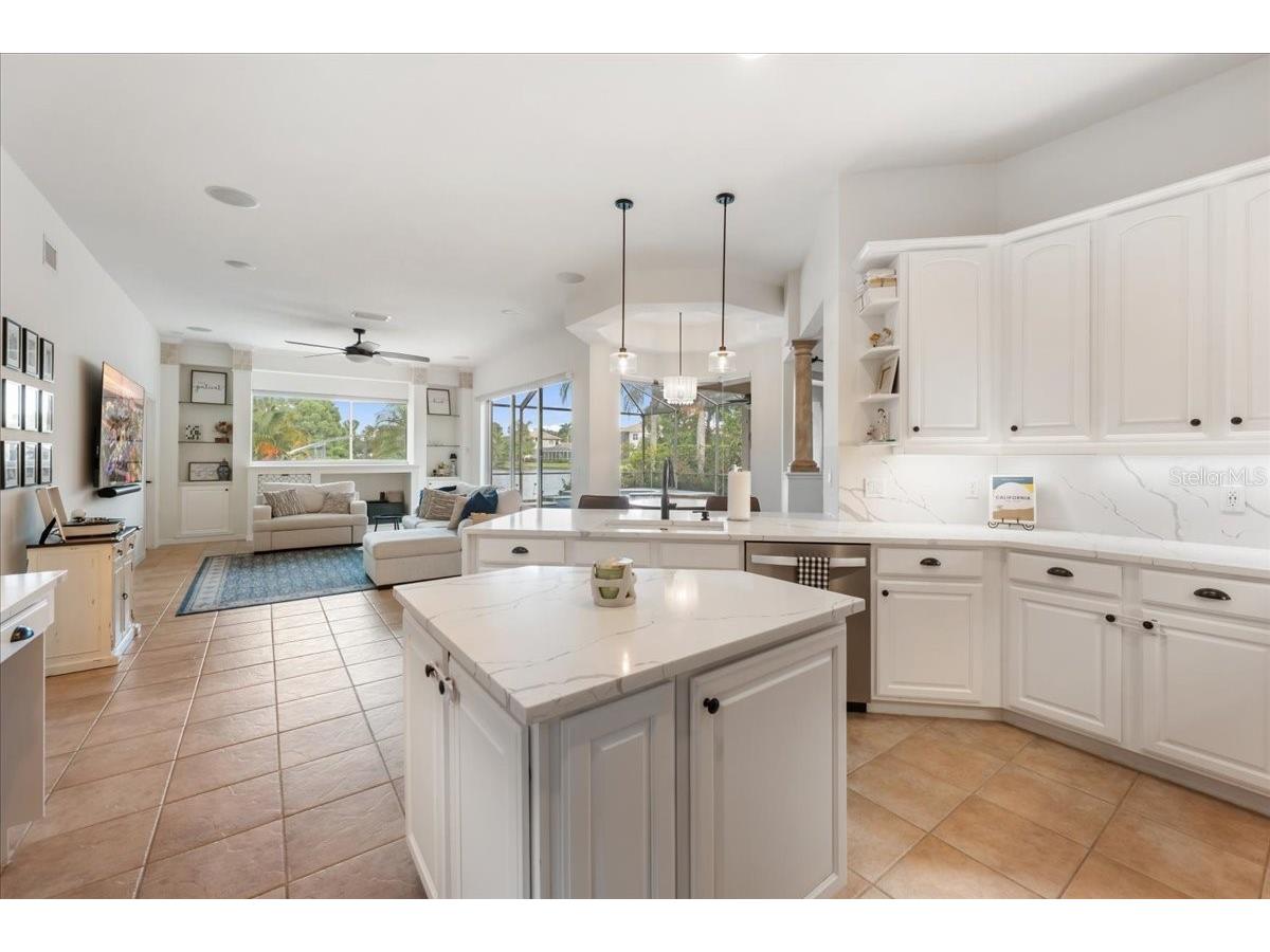 6305 Tanager Cove Lakewood Ranch FL 34202 A4696665 image32