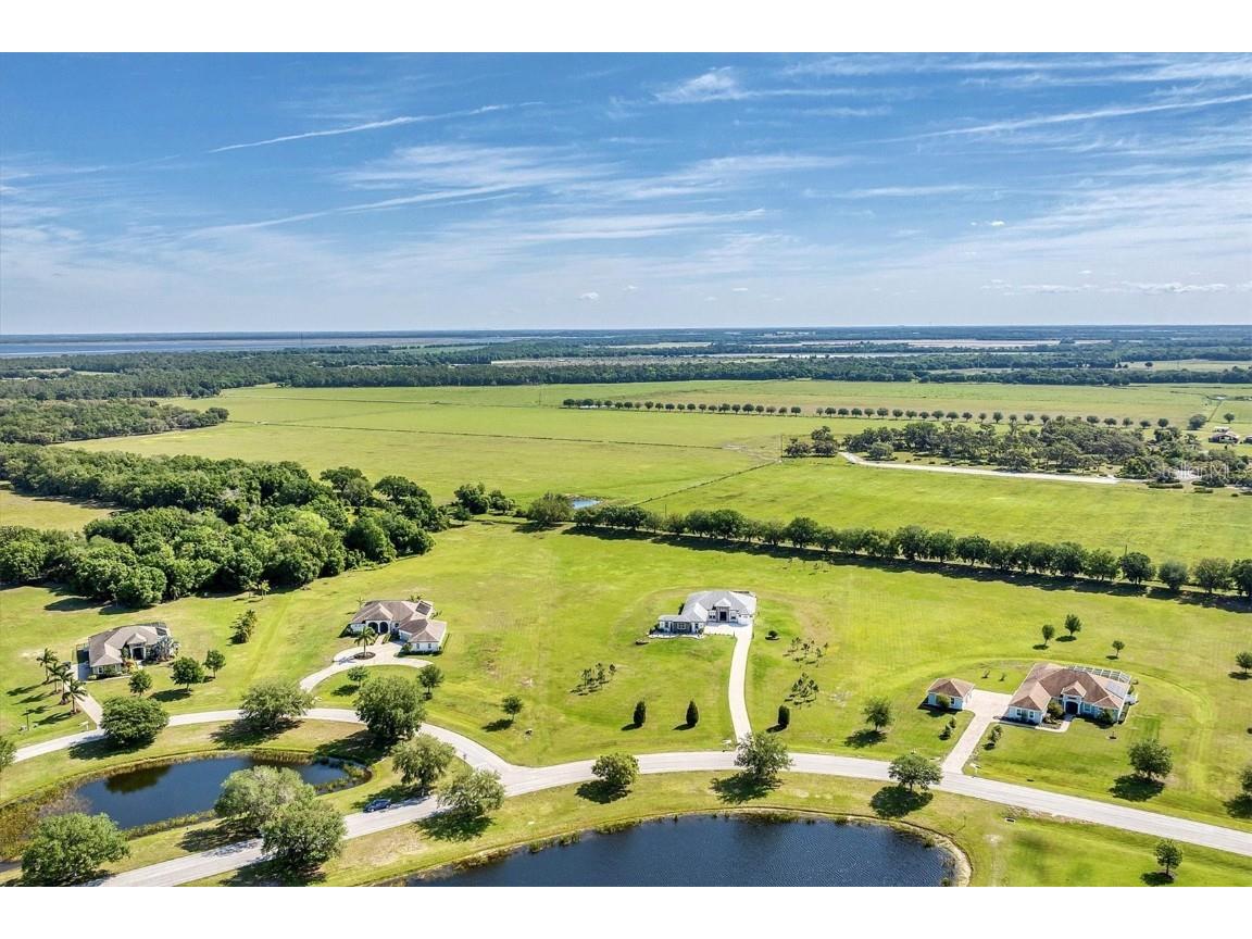 6306 Foxbrook Trail, Parrish, FL, 34219 MLS A4606767 Edina Realty