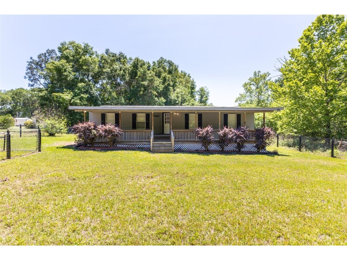 6307 4th Avenue Keystone Heights FL 32656 - LAKE HUTCHINSON GC521254 image1