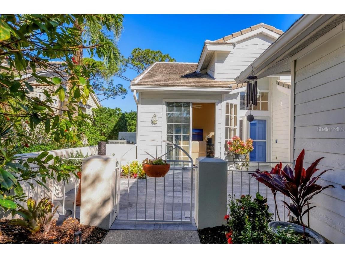 6307 Walton Heath Place University Park FL 34201 A4630242 image1