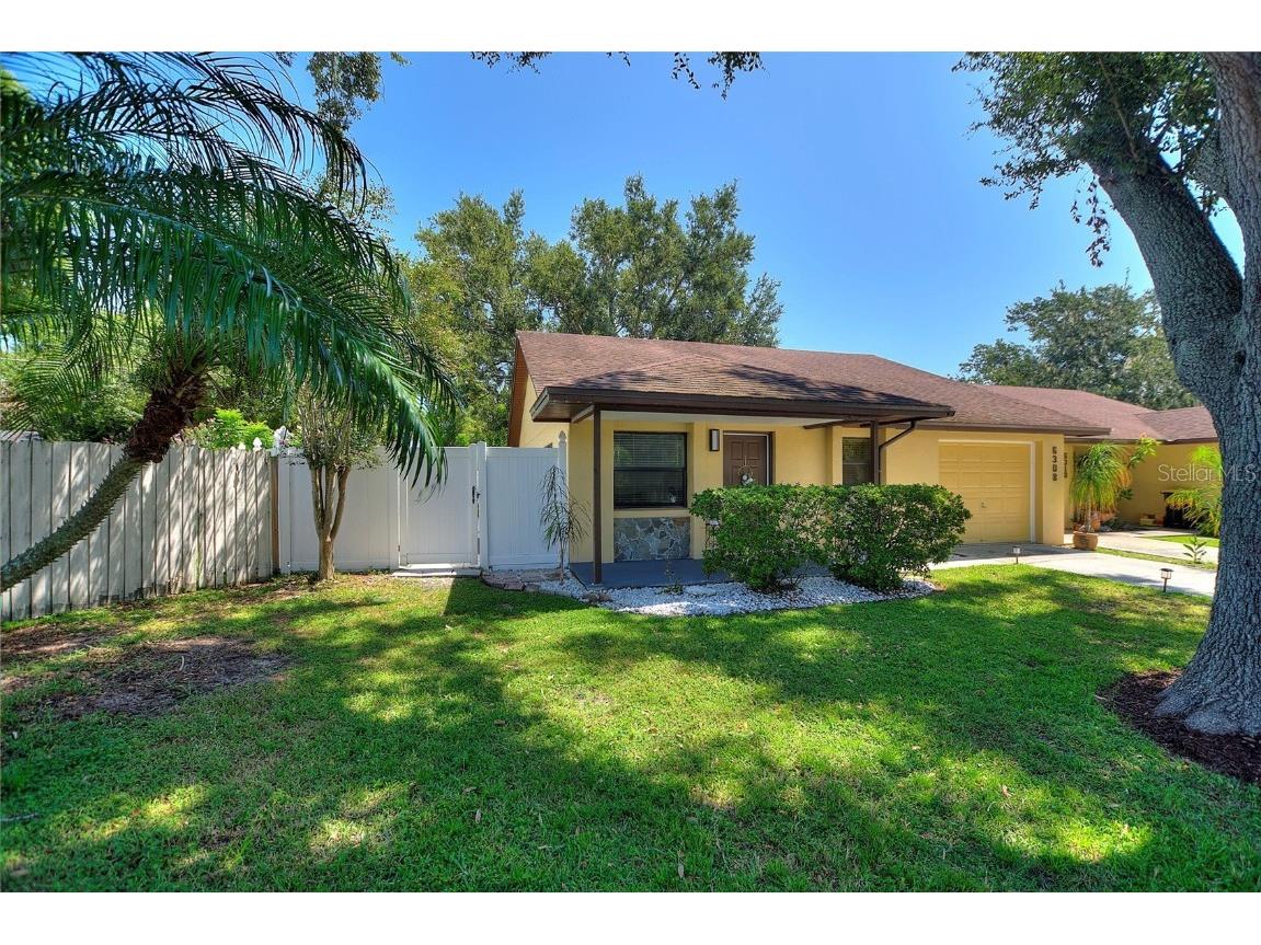 6308 Highland Gardens Court Lakeland FL 33813 L4955036 image1