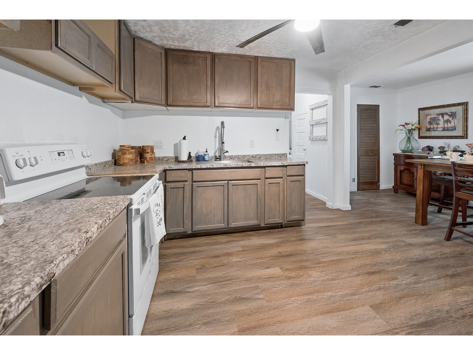 6308 Island Road Melrose FL 32666 - LAKE SANTA FE GC539187 image7