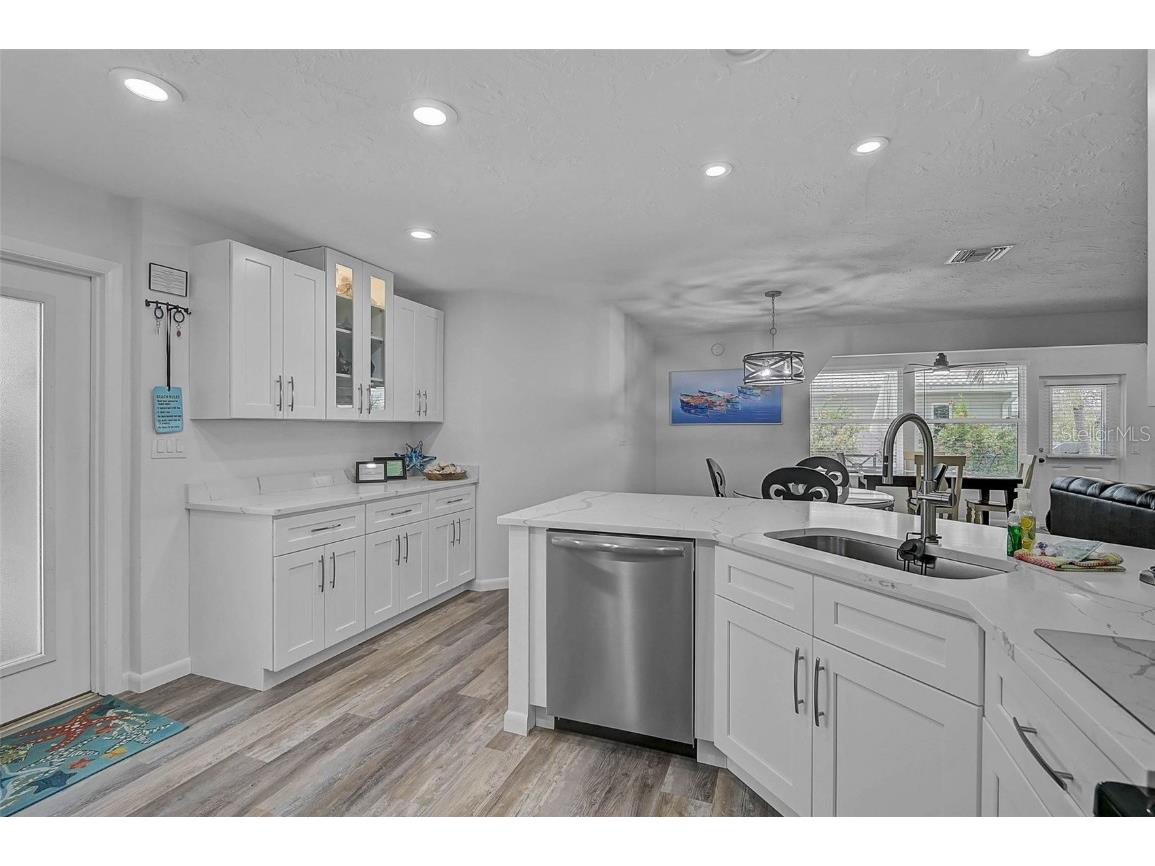 6308 Midnight Pass Road #6 Sarasota FL 34242 A4657483 image10