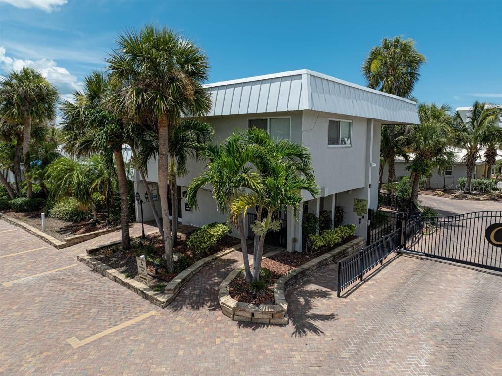 6308 Midnight Pass Road #6 Sarasota FL 34242 A4657483 image34