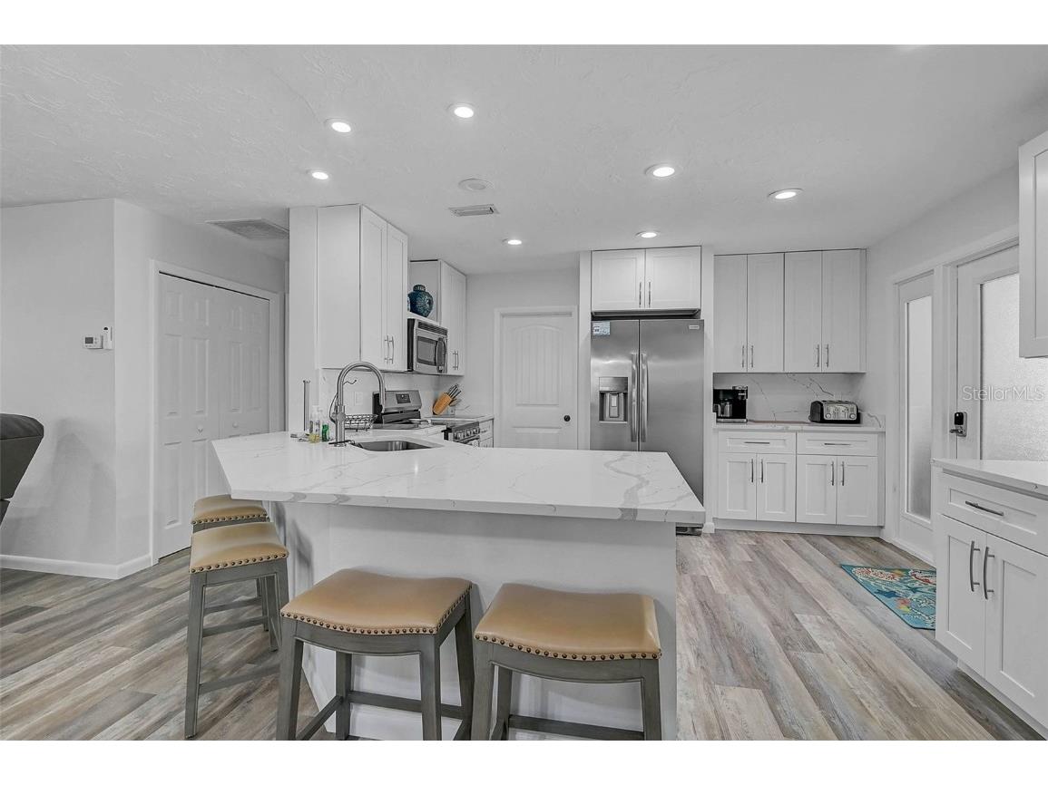 6308 Midnight Pass Road #6 Sarasota FL 34242 A4657483 image6