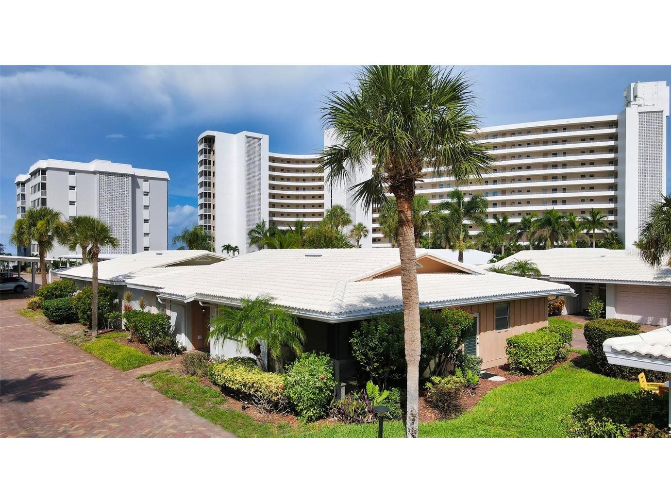 6308 Midnight Pass Road #9 Sarasota FL 34242 A4579500 image1