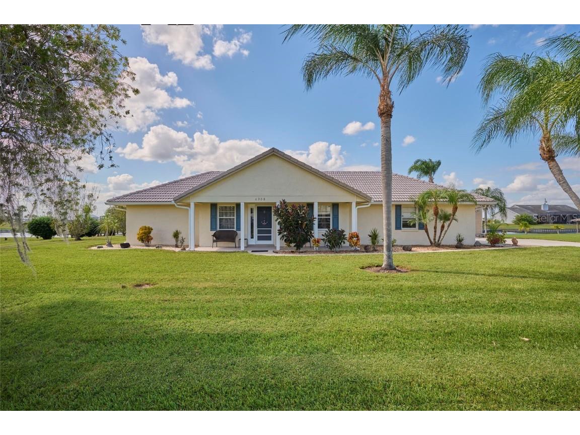 6308 N Avocado Drive Indian Lake Estates FL 33855 - LAKE WALK IN WATER T3482229 image1
