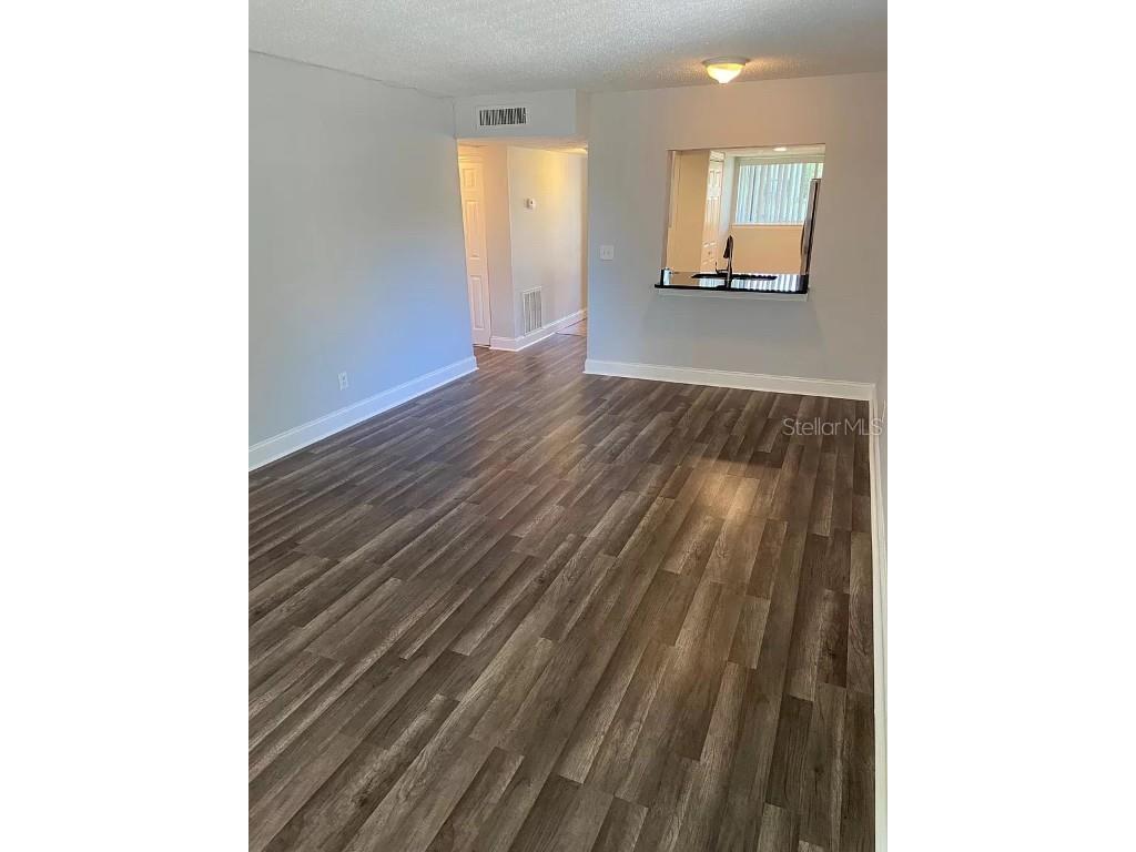 6308 Newtown Circle #8B1 Tampa FL 33615 TB8415195 image8