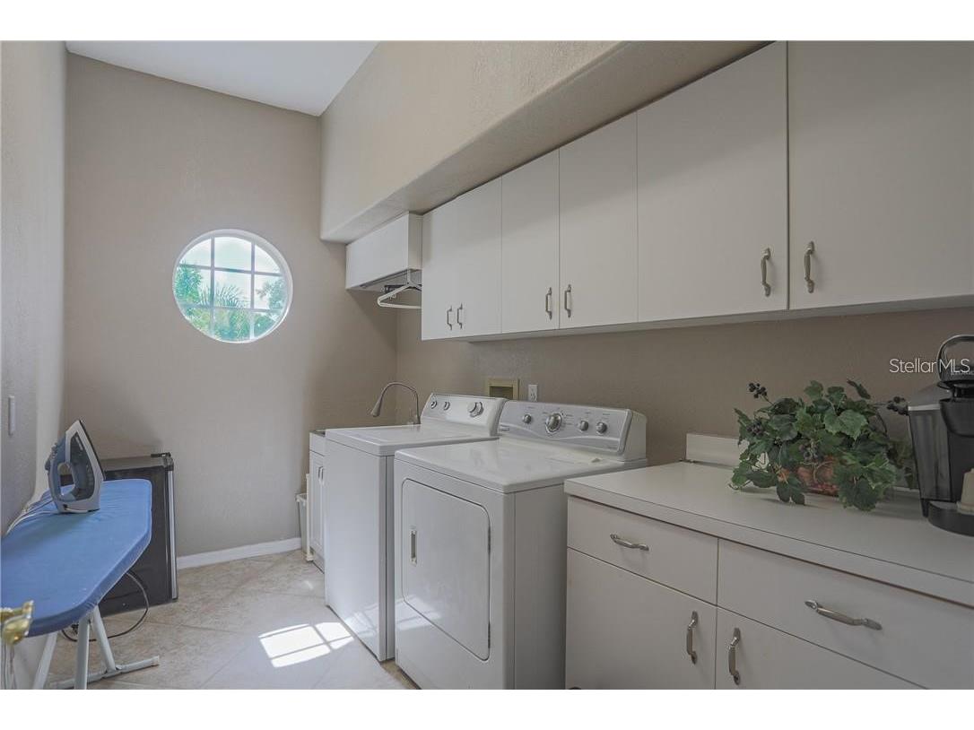 6308 Thorndon Circle University Park FL 34201 A4668307 image16