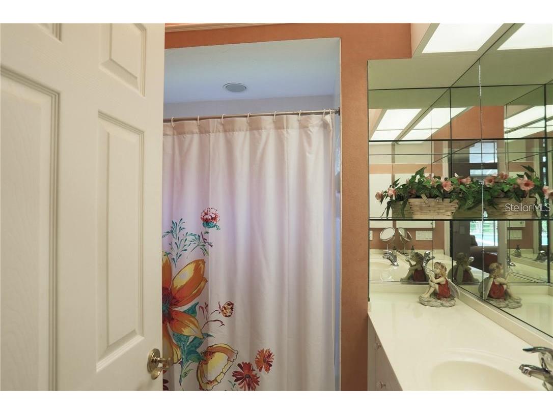 6308 Thorndon Circle University Park FL 34201 A4668307 image27