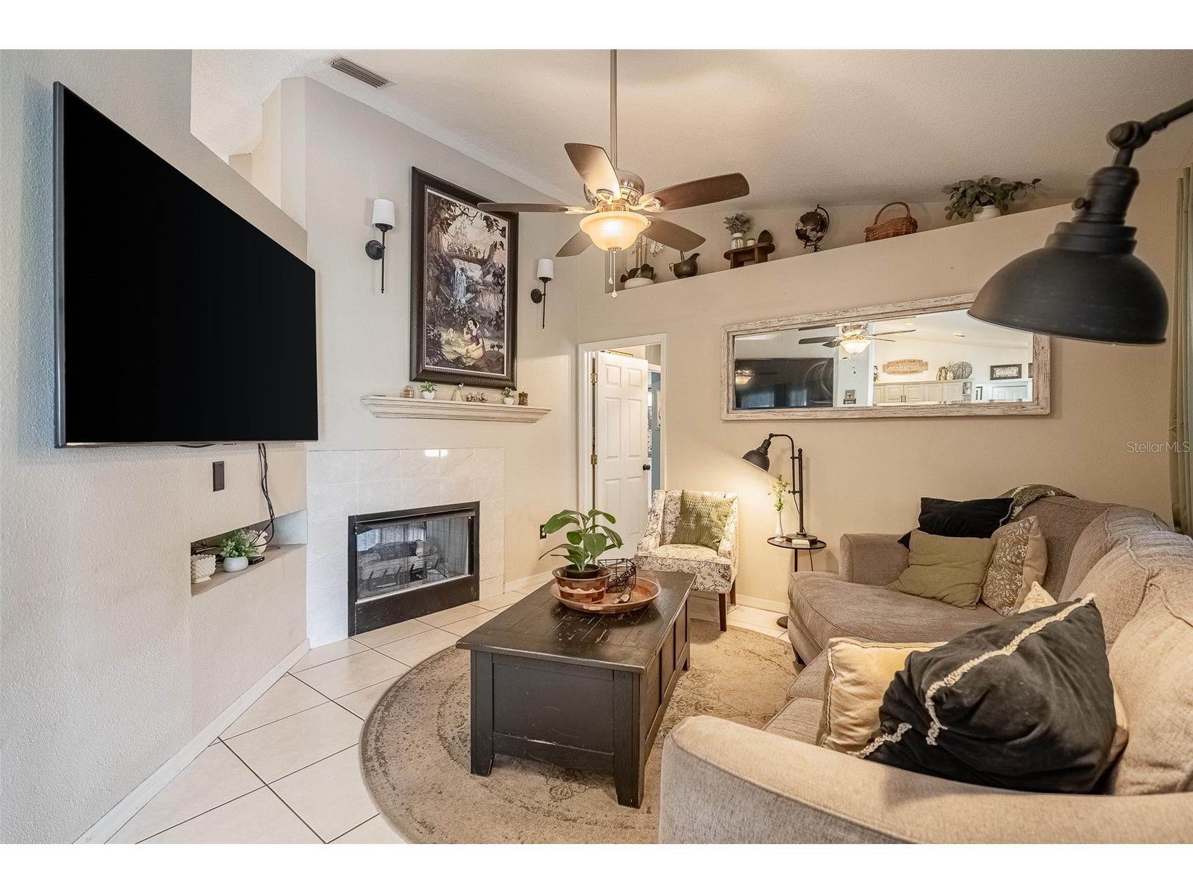 6309 Avocado Dr Indian Lake Estates FL 33855 - LAKE WALK-IN-WATER L4956254 image16