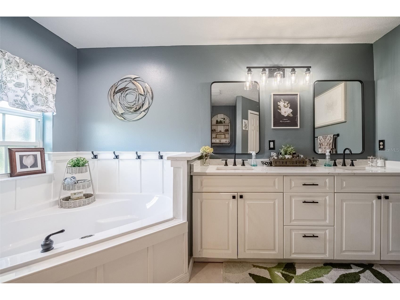 6309 Avocado Dr Indian Lake Estates FL 33855 - LAKE WALK-IN-WATER L4956254 image25