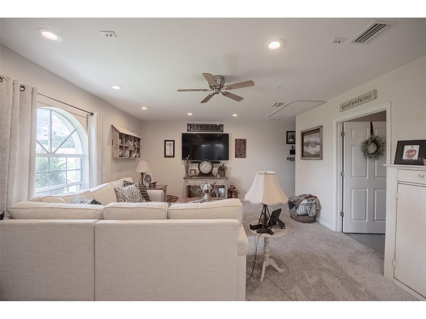 6309 Avocado Dr Indian Lake Estates FL 33855 - LAKE WALK-IN-WATER L4956254 image37