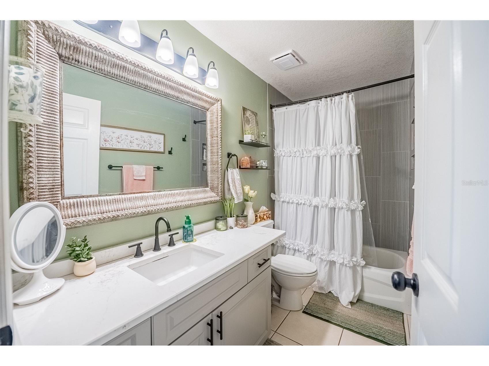 6309 Avocado Dr Indian Lake Estates FL 33855 - LAKE WALK-IN-WATER L4956254 image44