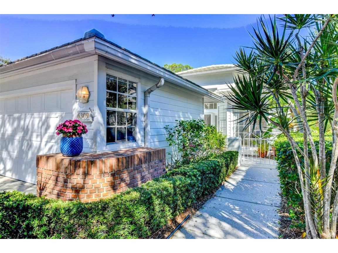 6309 Walton Heath Place University Park FL 34201 A4586364 image1