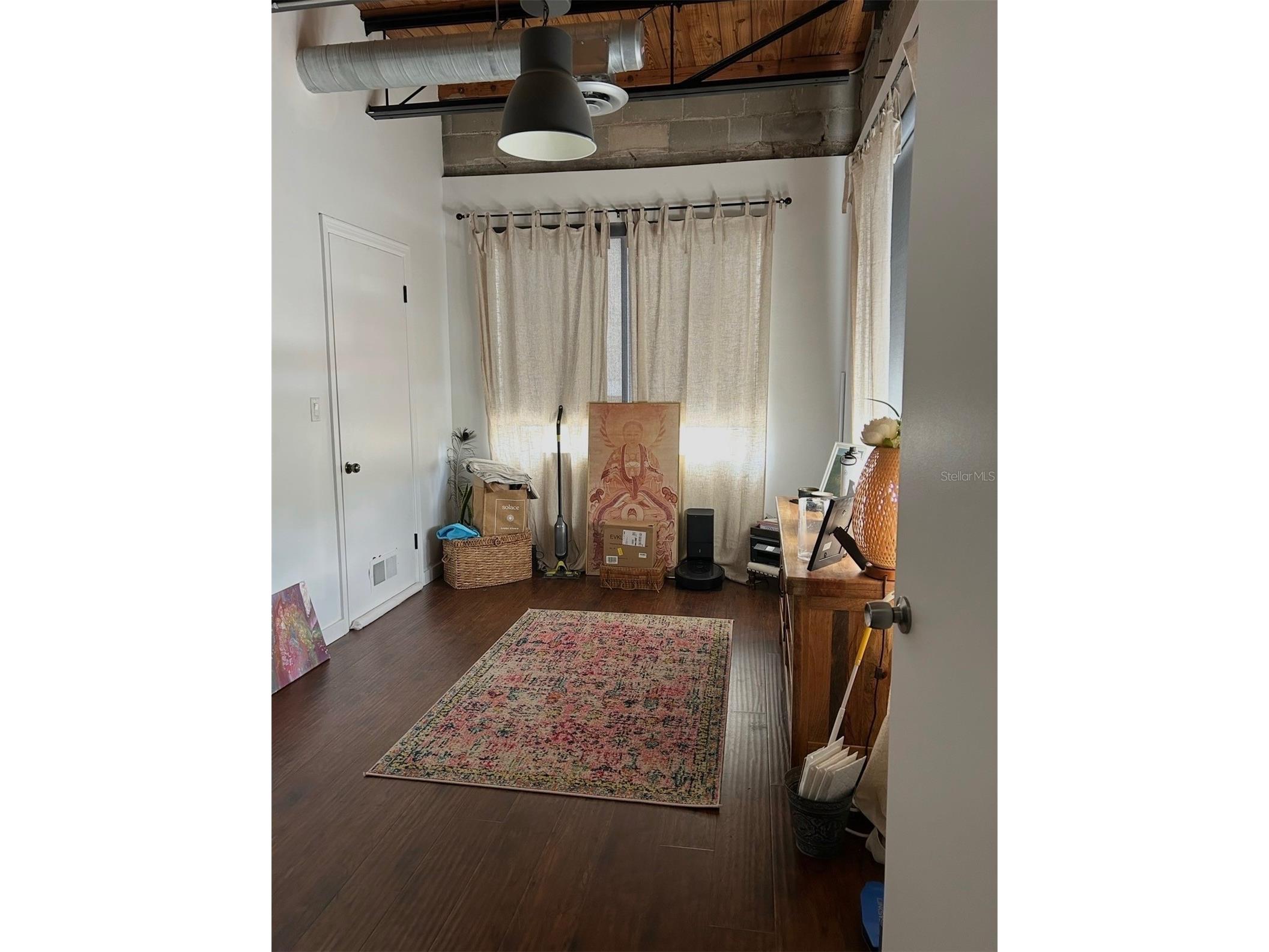 631 4th Street N Saint Petersburg FL 33701 TB8516329 image7